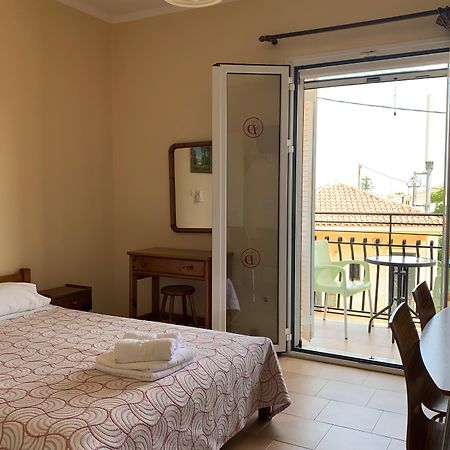 Dionysios Studios Skala  Buitenkant foto
