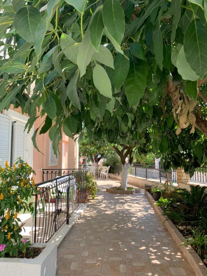Dionysios Studios Skala  Buitenkant foto
