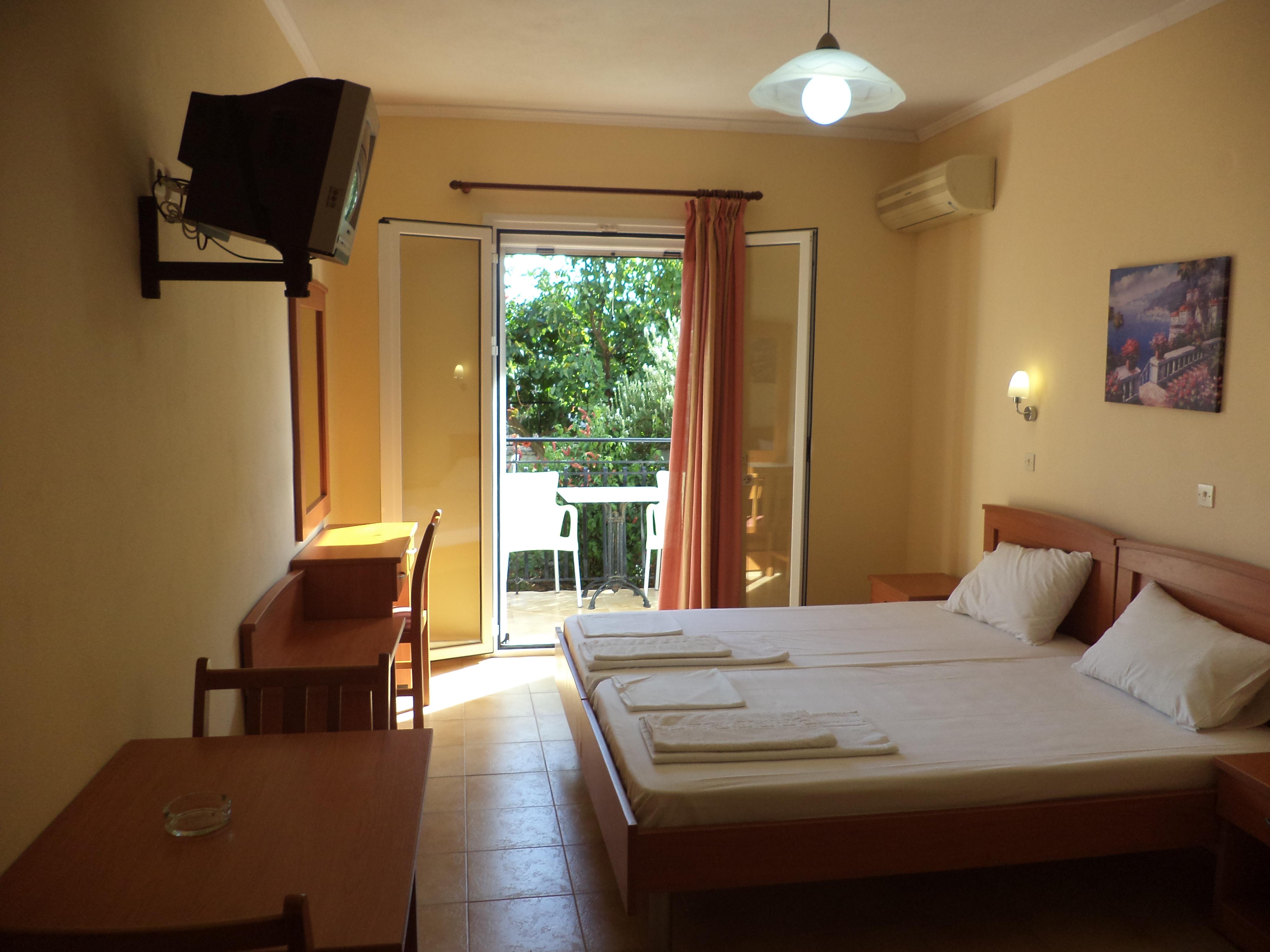 Dionysios Studios Skala  Buitenkant foto