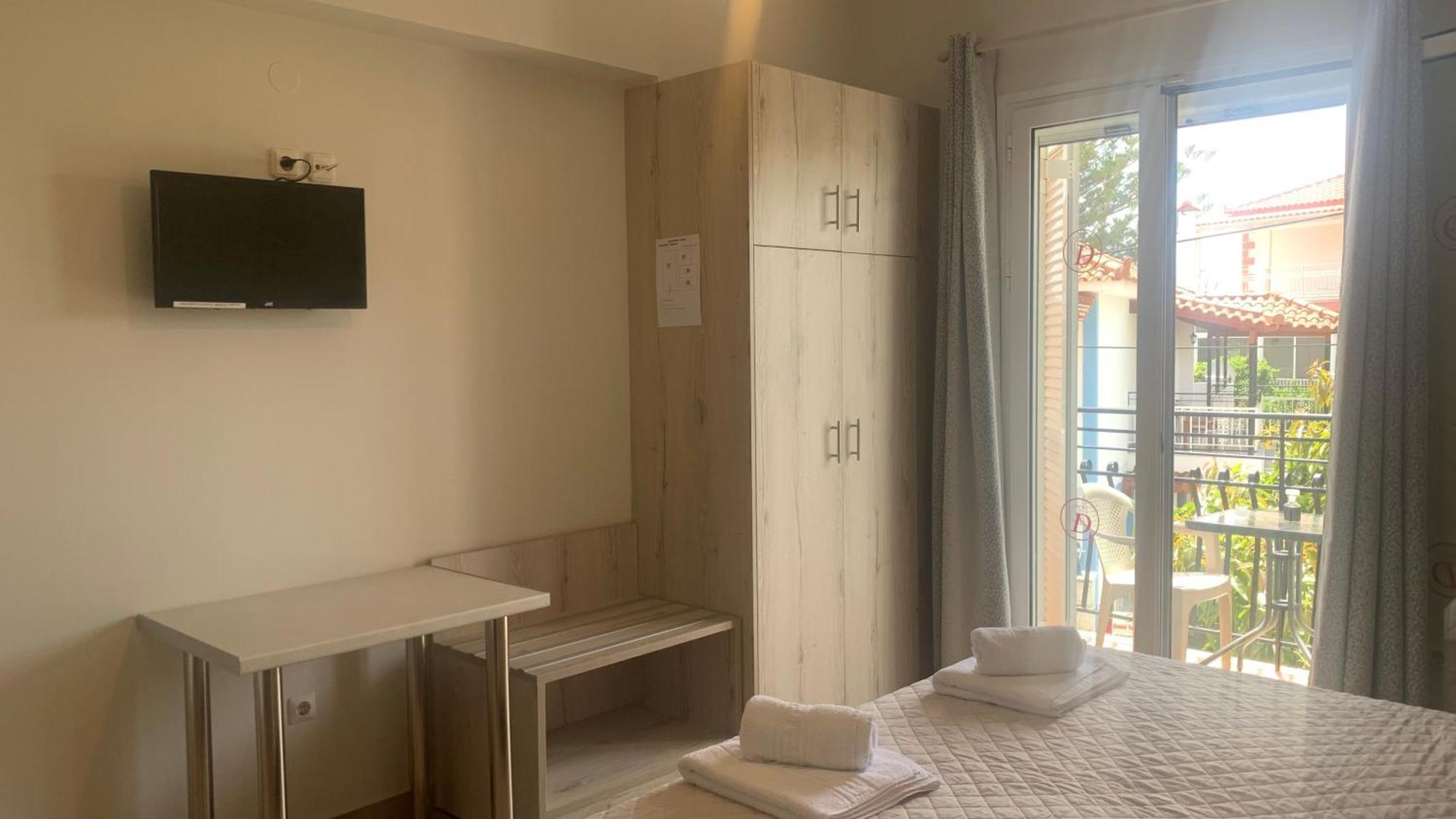 Dionysios Studios Skala  Buitenkant foto